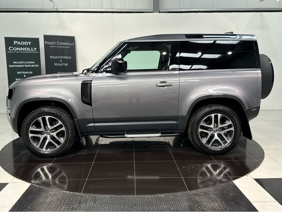 2021 Land Rover Defender 3L Diesel For Sale Images