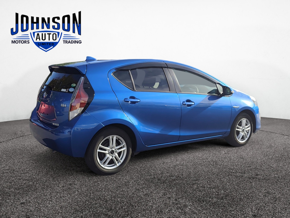 Toyota Aqua 1.5 Petrol Hybrid Auto — thumbnail 5