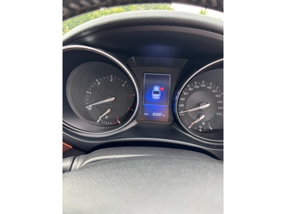 2016 Toyota Avensis 2L Diesel For Sale Images