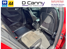 2018 Volvo XC40 2.0L Diesel For Sale Images