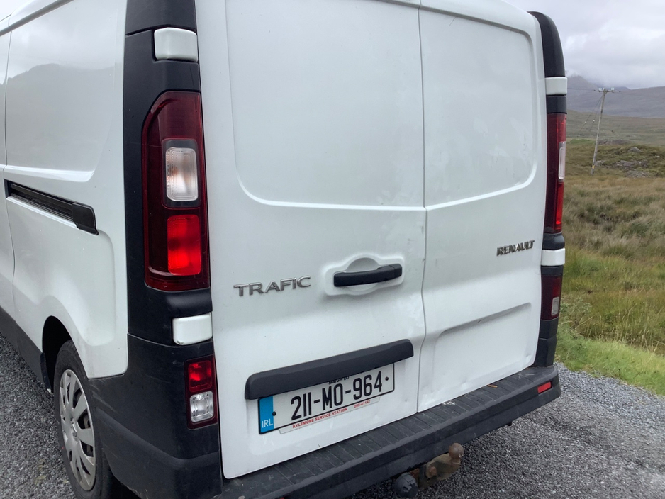 2021 Renault Trafic 2L Diesel For Sale Images
