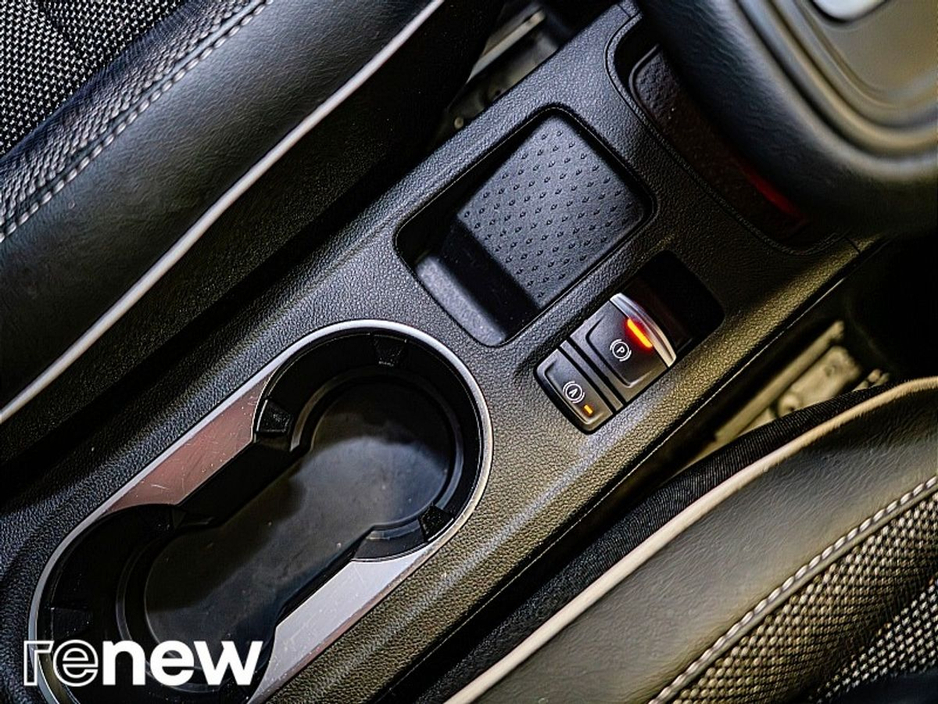 Renault Captur E-TECH Plug-in 160 Auto S-Edition — thumbnail 25