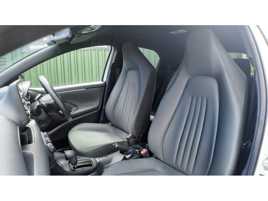 2020 Toyota Yaris 1L Petrol For Sale Images