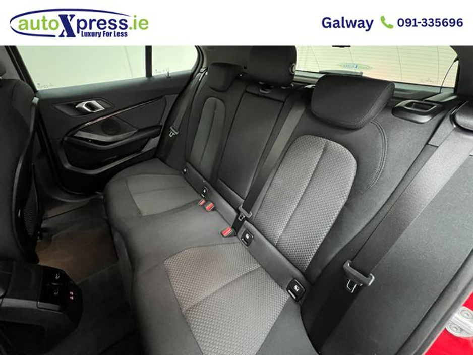 BMW 1 Series 118D PLAY EDITION JOY PLUS Automatic — thumbnail 4