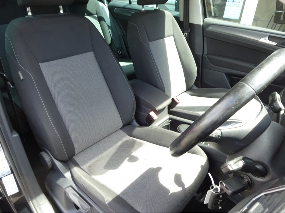 2015 Volkswagen Golf SV 1.6L Diesel For Sale Images