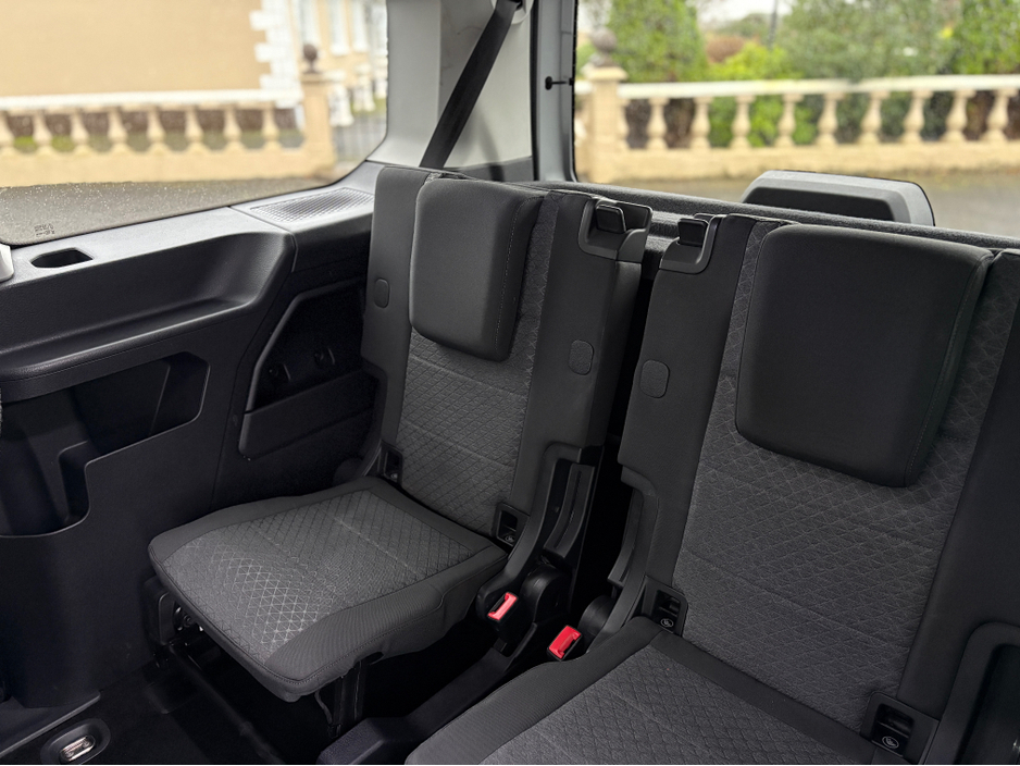 2022 Ford Grand Tourneo Connect 2L Diesel For Sale Images