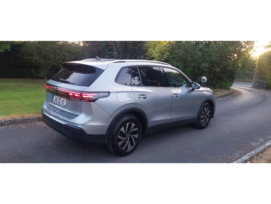 2024 Volkswagen Tiguan 2L Diesel For Sale Images