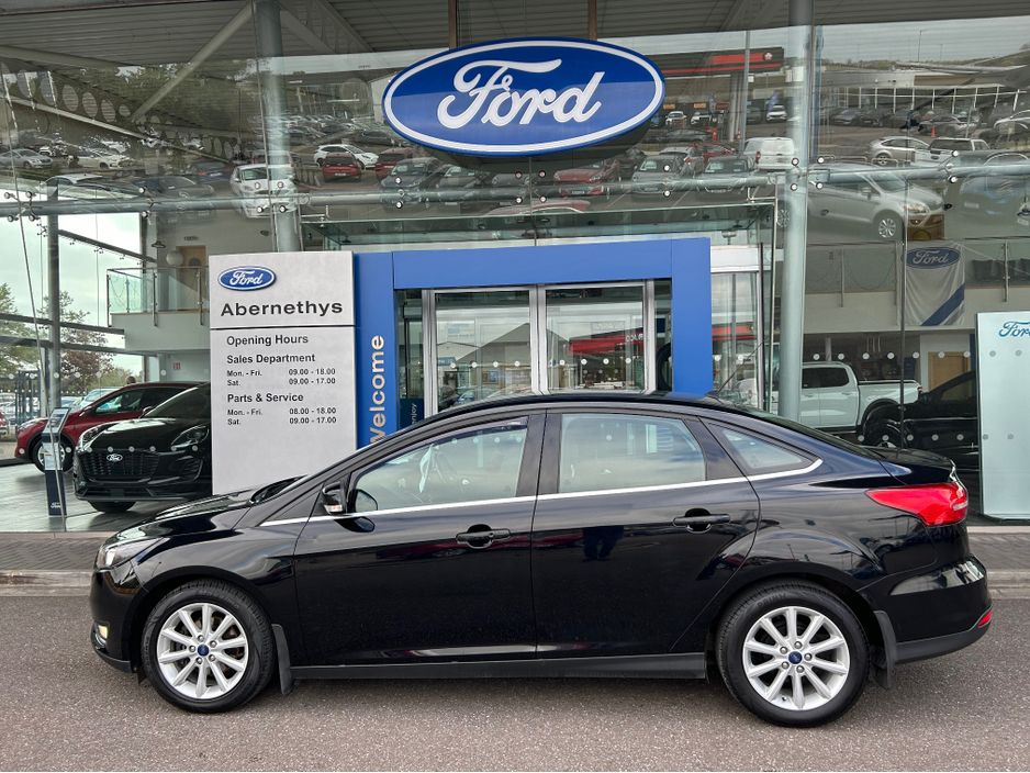 Ford Focus TITANIUM 1.5 TD 95PS 6SPEED 4DR