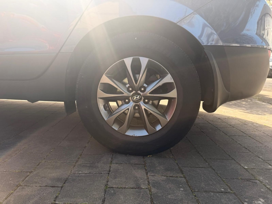 Hyundai ix35 2WD COMFORT 4DR — thumbnail 4