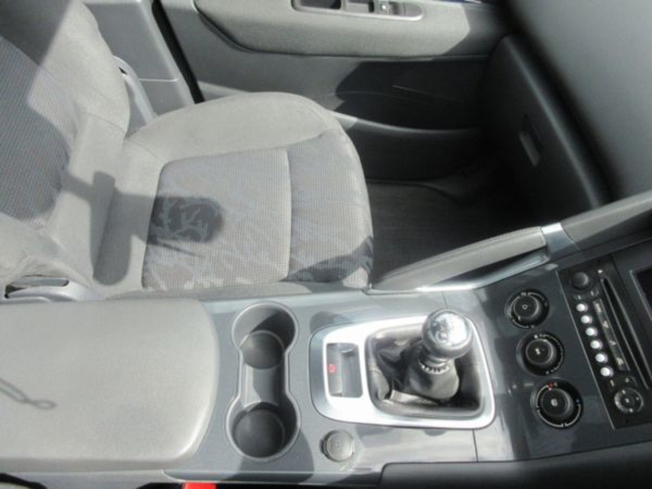 Peugeot 3008 — thumbnail 11