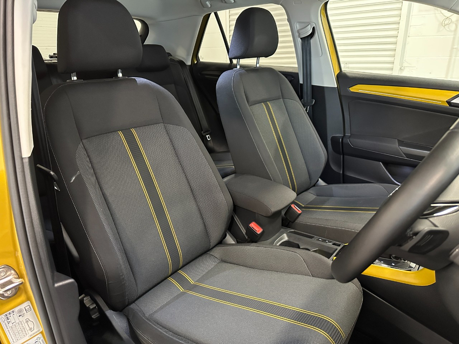 2021 Volkswagen T-Roc 2L Diesel For Sale Images