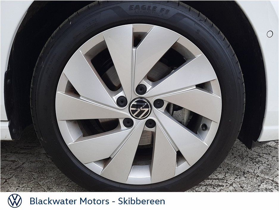 Volkswagen Golf GOLF EDITION 75 2.0 TDI 116HP — thumbnail 9