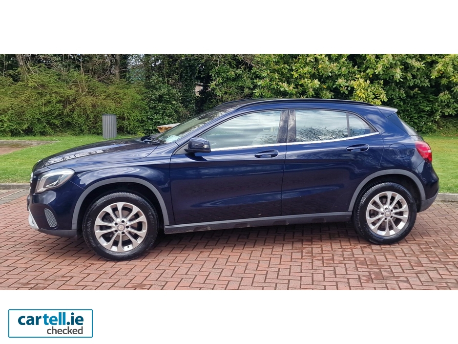 2017 Mercedes-Benz GLA Class 1.6L Petrol For Sale Images