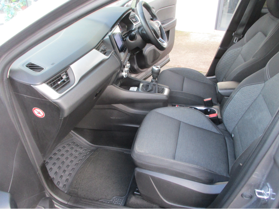 2022 Renault Captur 1L Petrol For Sale Images