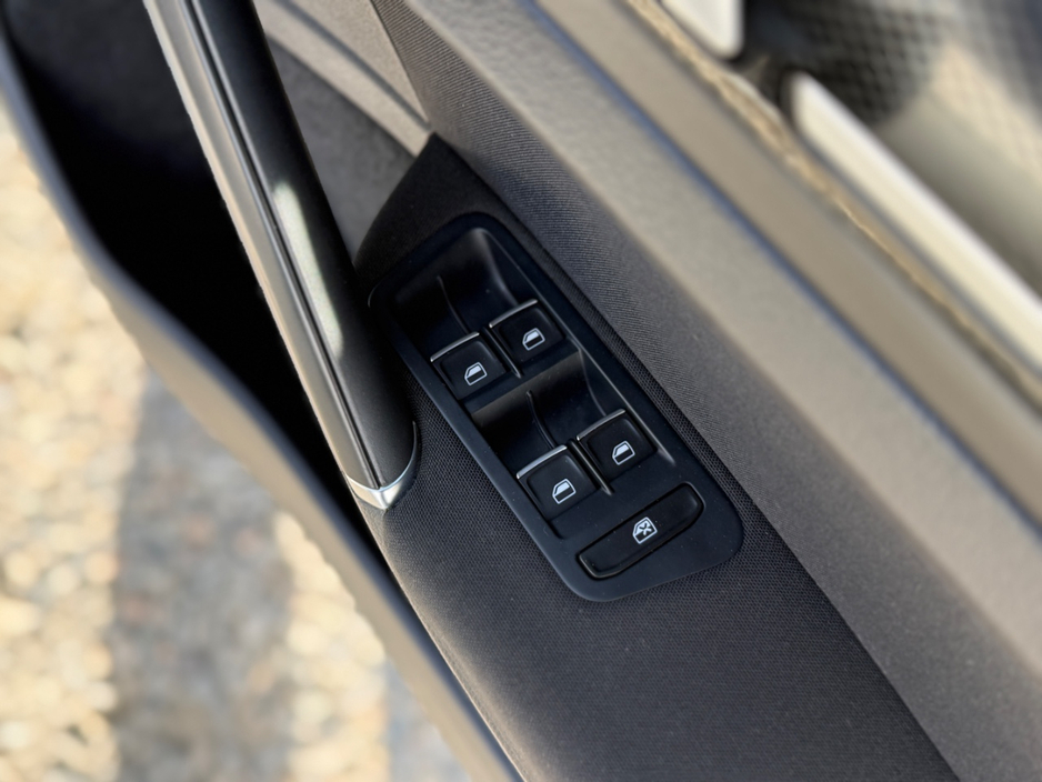 2015 Volkswagen Golf 1.4L Petrol For Sale Images