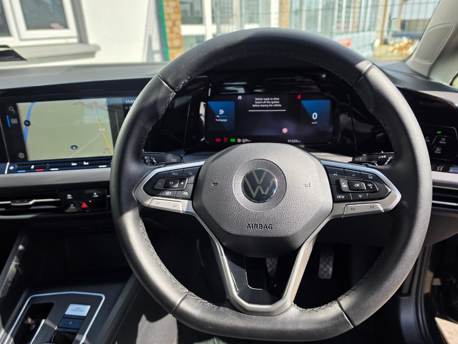 2021 Volkswagen Golf 2L Diesel For Sale Images