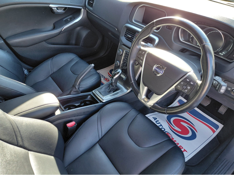 2015 Volvo V40 1.6L Petrol For Sale Images