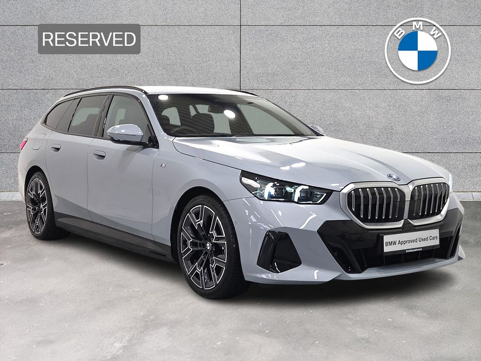 2025 BMW 5 Series 2L Petrol Plug-in Hybrid For Sale Images