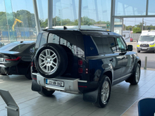 2025 Land Rover Defender 3L Diesel For Sale Images