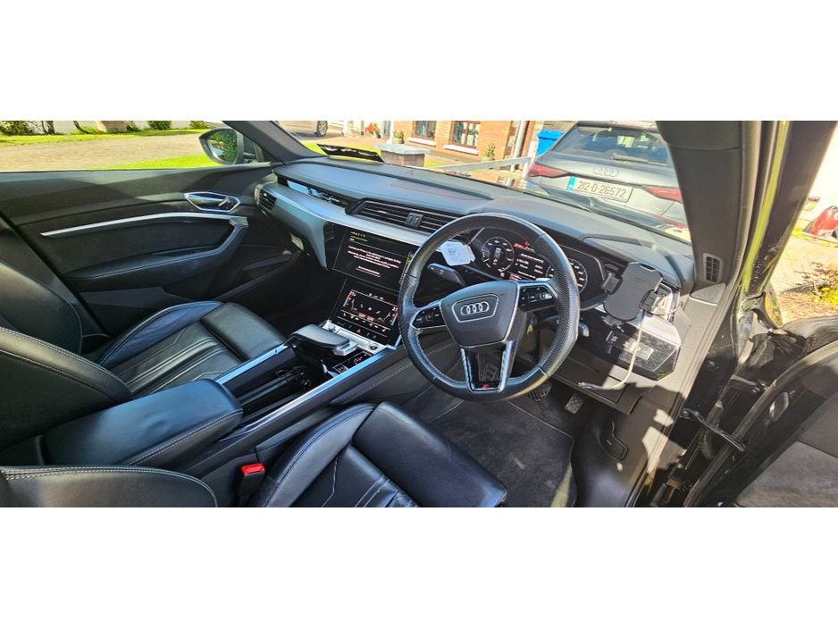 Audi e-tron S LINE QUATTRO 55 5DR A Sportback — thumbnail 10