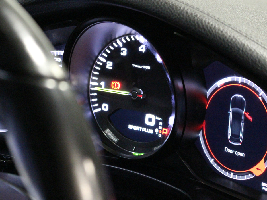 2018 Porsche Panamera 2.9L Petrol Plug-in Hybrid For Sale Images