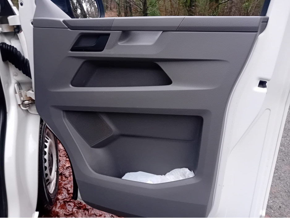 2020 Volkswagen Transporter 2L Diesel For Sale Images