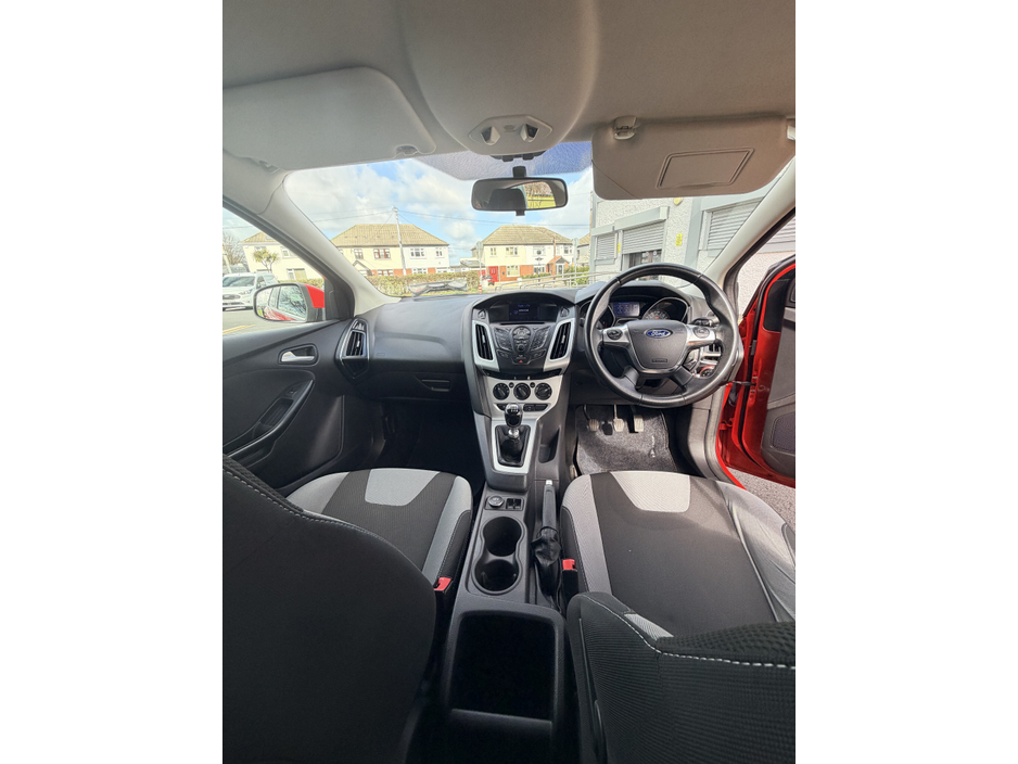 Ford Focus 1.6 TDCI ZETEC 113BHP 5DR — thumbnail 3