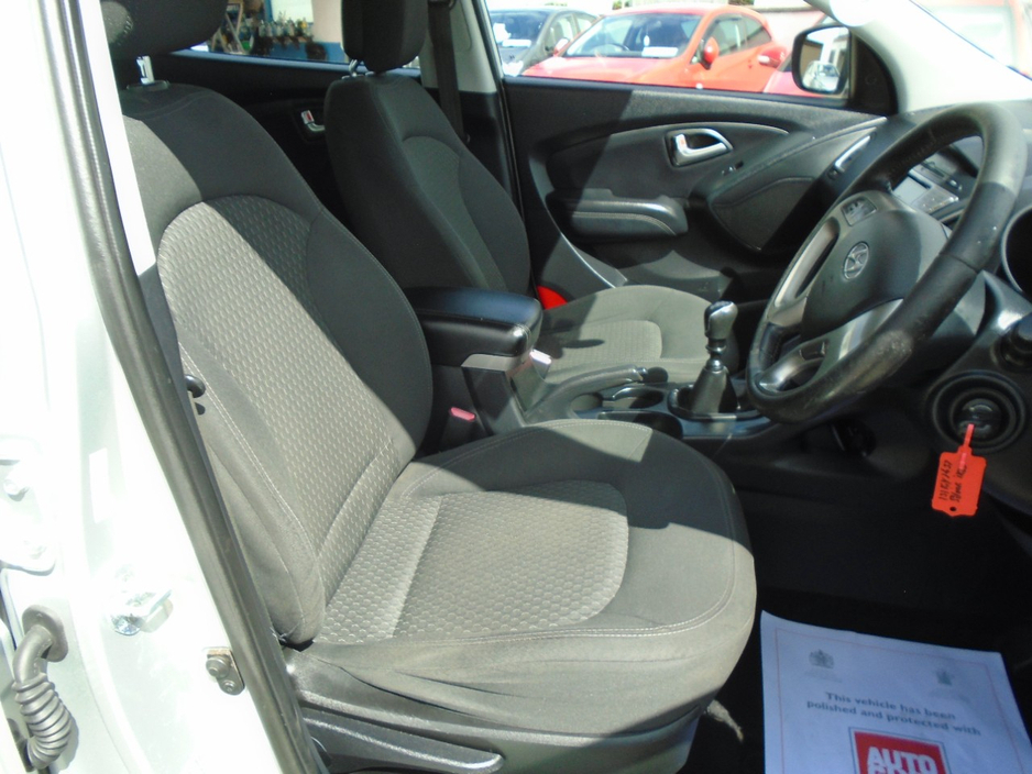 2013 Hyundai ix35 1.7L Diesel For Sale Images