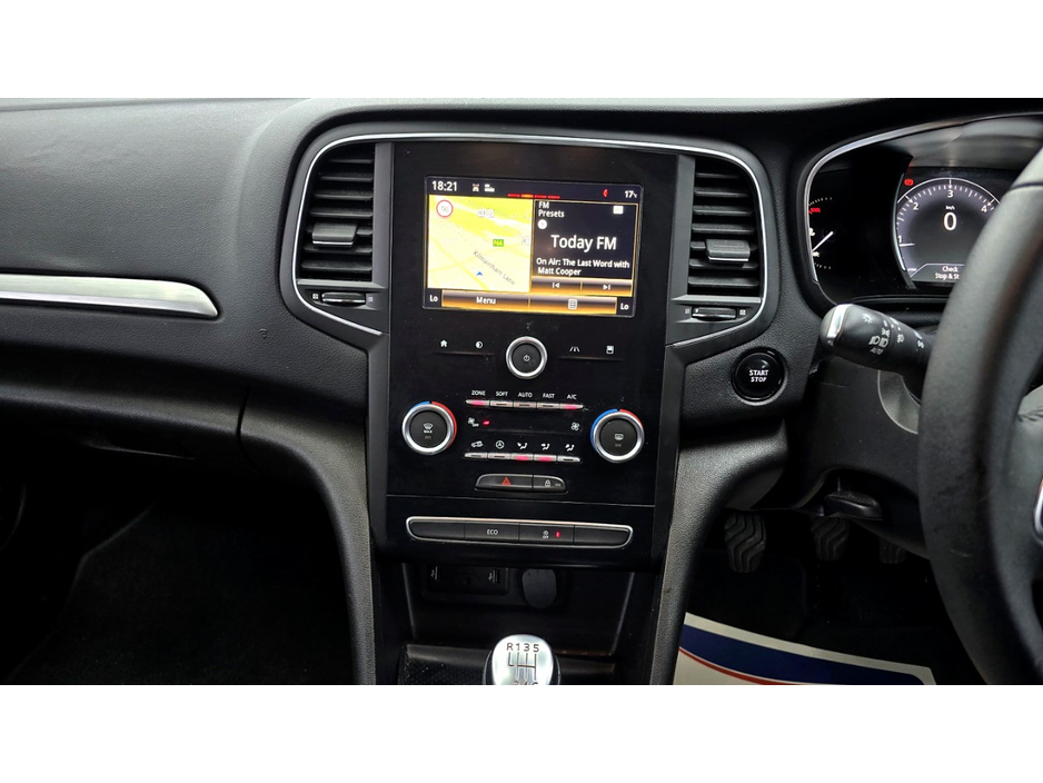 Renault Megane DYNAMIQUE NAV DCI 110 4DR — thumbnail 15