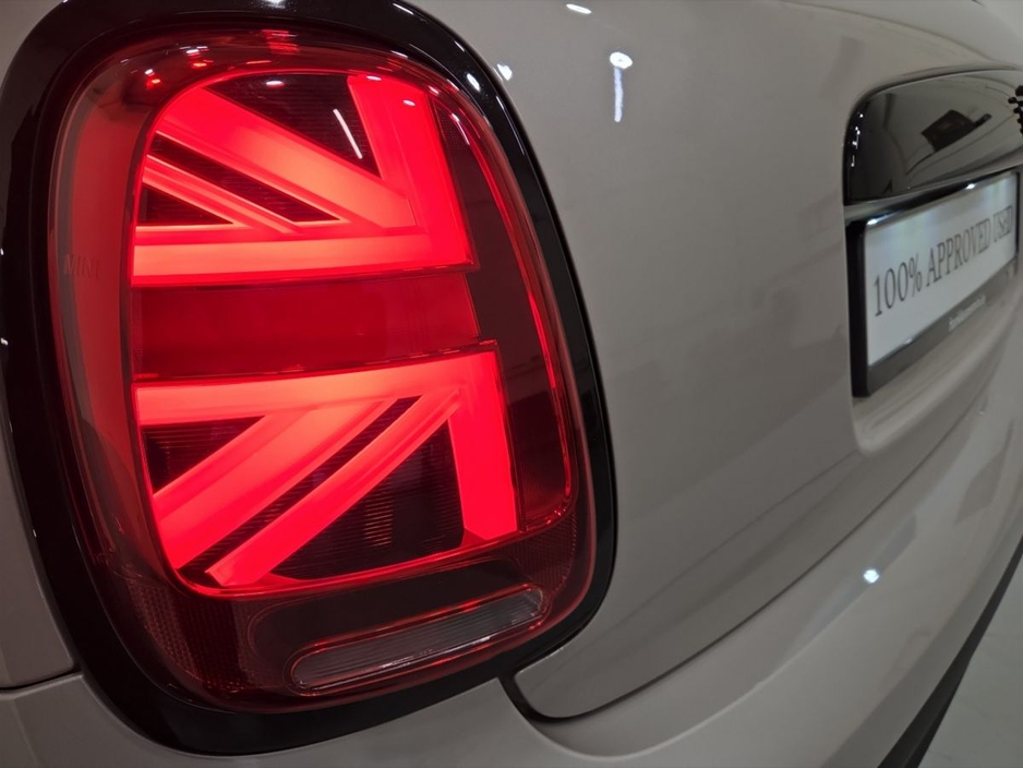 2023 MINI Hatch 1.5L Petrol For Sale Images