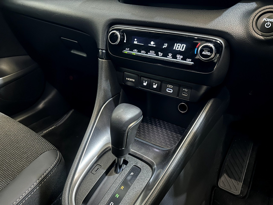 2025 Toyota Yaris 1.5L Petrol Hybrid For Sale Images