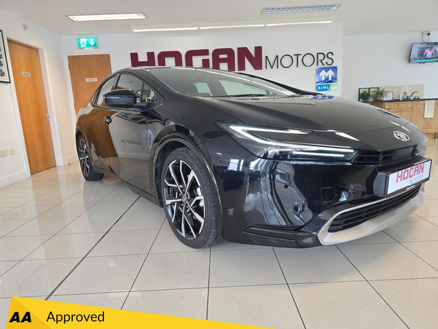 2023 TOYOTA PRIUS Plug-in Hybrid 2.0 Automatic * New Model *