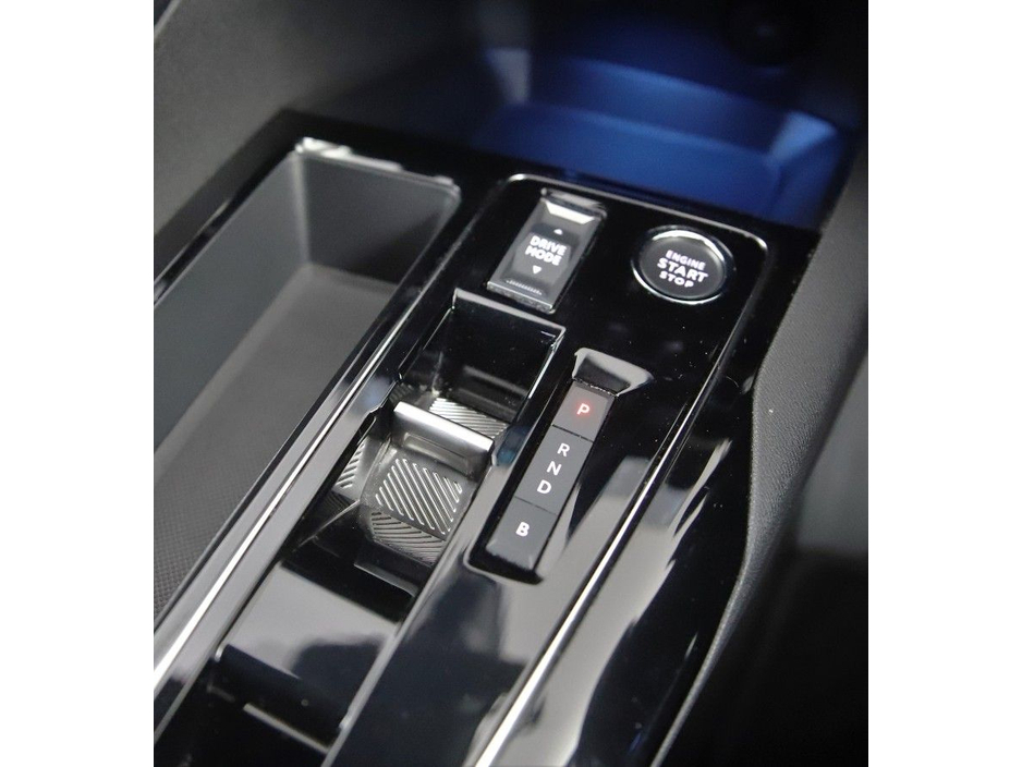 Peugeot 3008 1.6 PHEV ALLURE *BI-TONE ROOF* — thumbnail 22