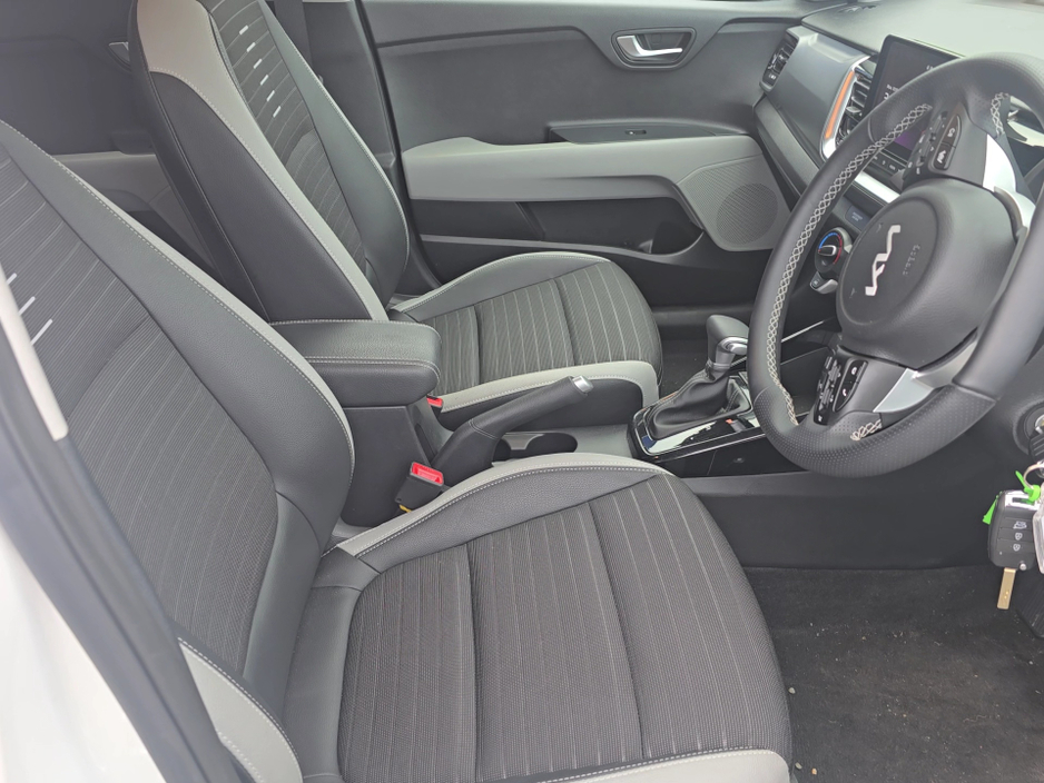 2026 Kia Stonic 1L Petrol Hybrid For Sale Images