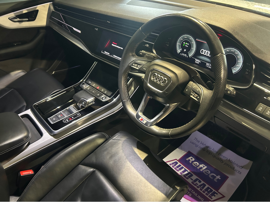 2020 Audi Q7 3L Petrol Plug-in Hybrid For Sale Images
