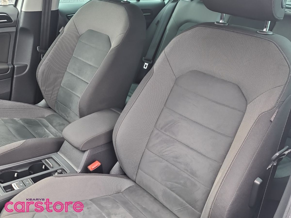 Volkswagen Golf TSI High Line — thumbnail 17