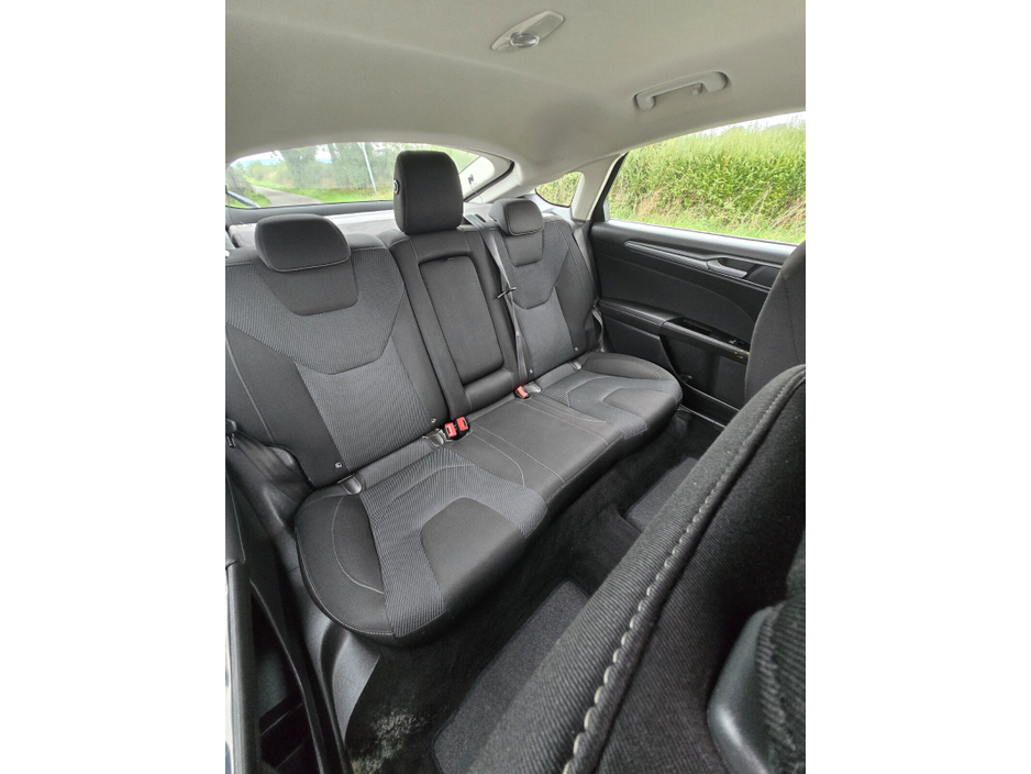Ford Mondeo 2.0TDCi 150PS Titanium — thumbnail 9