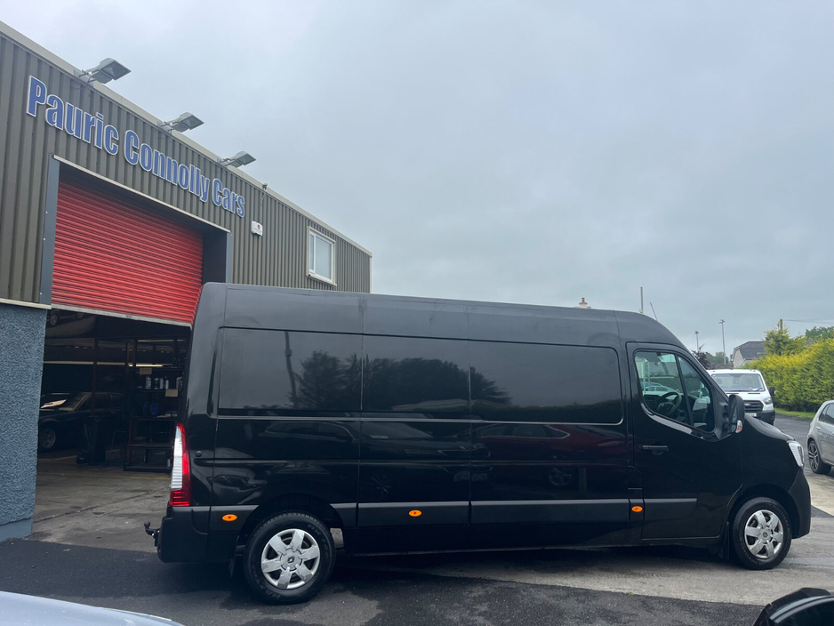 2022 Renault Master 2.3L Diesel For Sale Images