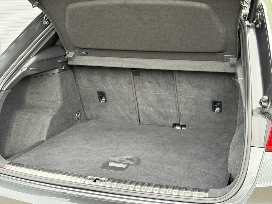 2021 Audi Q3 2L Diesel For Sale Images