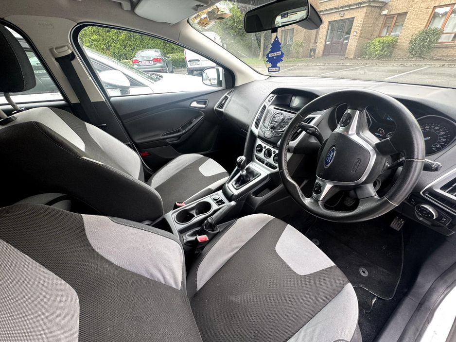 Ford Focus 1.6 TDCI ZETEC 113BHP 5DR — thumbnail 5