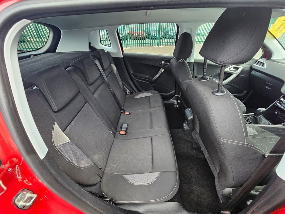Peugeot 2008 1.2 PURETECH, ACTIVE MODEL, LOW MILEAGE, FINANCE, WARRANTY, 5 STAR REVIEWS — thumbnail 16