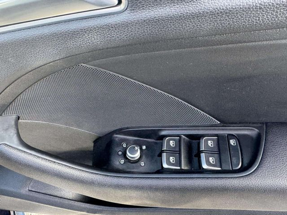 Audi A3 S-Line 1.4TFSI Automatic — thumbnail 6