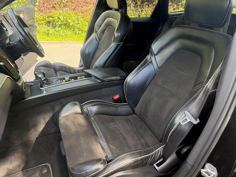 2017 Volvo XC60 2L Diesel For Sale Images