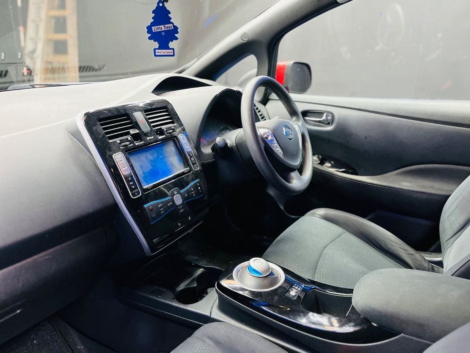 Nissan Leaf XE — thumbnail 20