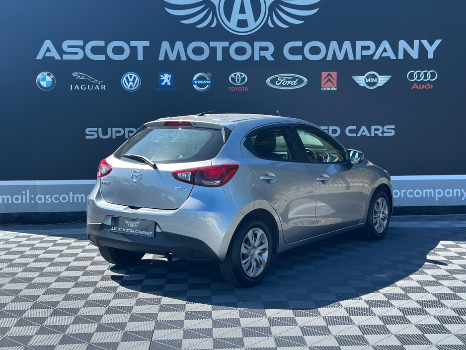 Mazda Demio Auto — thumbnail 6