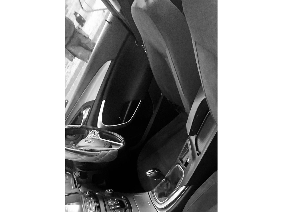 Opel Insignia 1.6 SC Saloon Diesel Manual (136bhp) — thumbnail 2