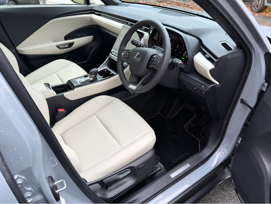 2025 Lexus LBX 1.5L Hybrid For Sale Images