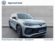 Volkswagen Tayron *Black Pack* R-Line 75 PHEV DSG@ Frank Keane Volkswagen South Dublin