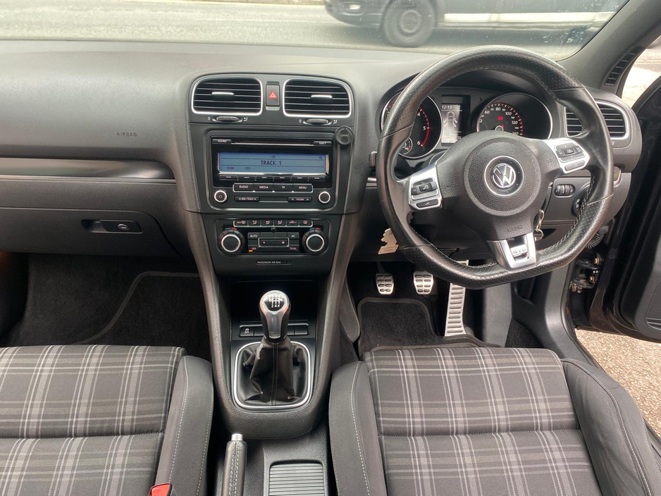 2010 Volkswagen Golf 2L Diesel For Sale Images