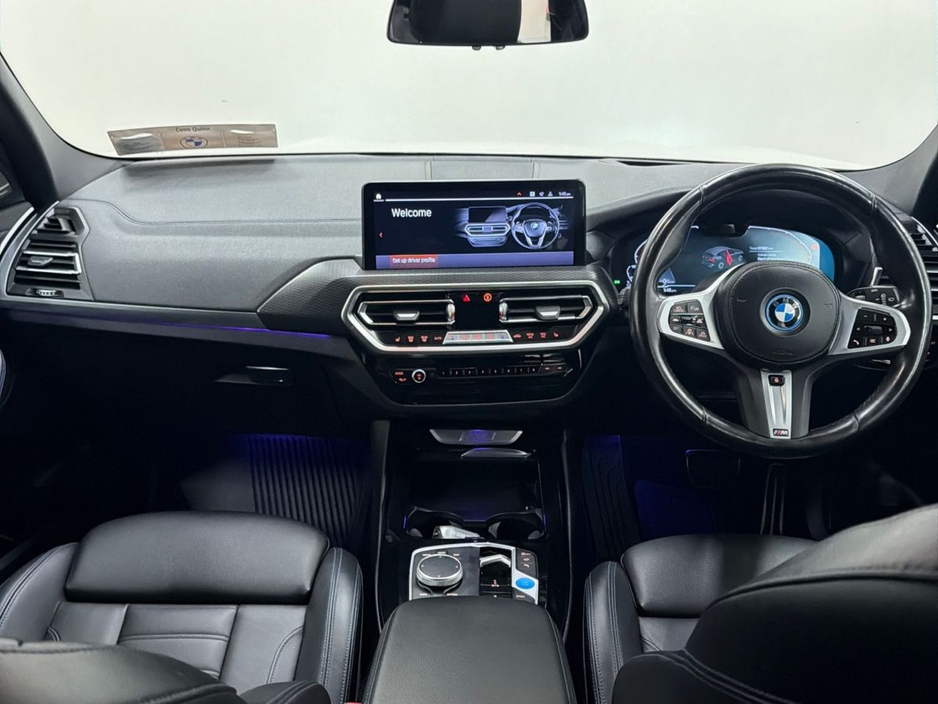 BMW iX3 80 kWh M Sport Pro — thumbnail 4